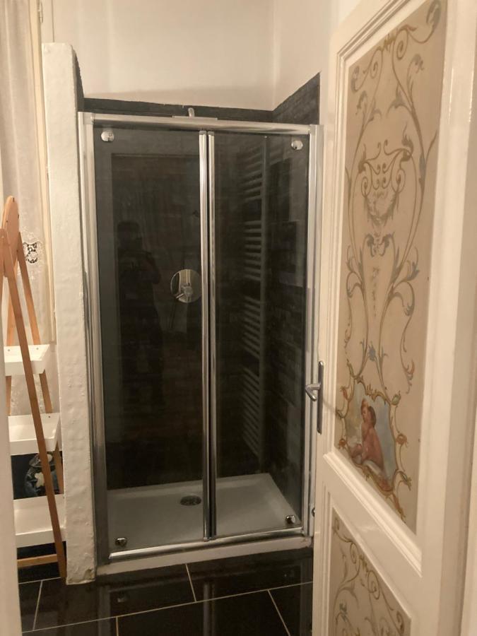 Casa Vacanza Sole Lago… Intra Eksteriør bilde